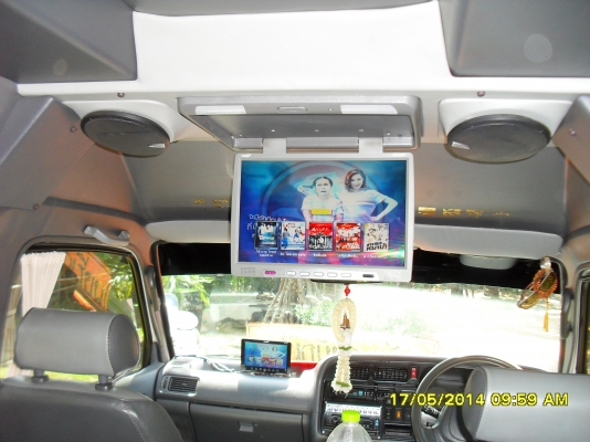 ขายรถตู้สภาพสวยมากพร้อมใช้ครับ ภายในตกแต่งเรียบร้อยแล้ว  ลดราคาไปที่ 370,000 บาท ครับ จากเดิมครับ