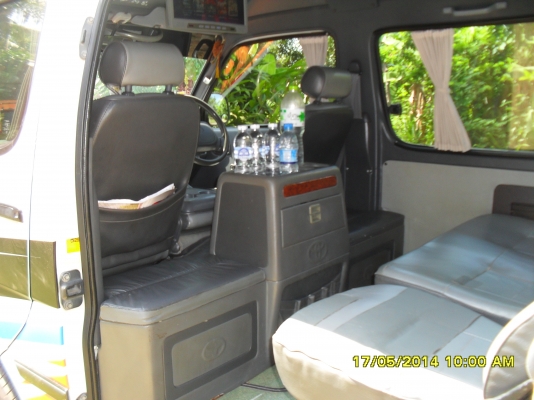 ขายรถตู้สภาพสวยมากพร้อมใช้ครับ ภายในตกแต่งเรียบร้อยแล้ว  ลดราคาไปที่ 370,000 บาท ครับ จากเดิมครับ