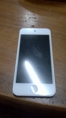 ขอขายนอกเรื่องหน่อยน่ะคับ มี I pod gen 5 32g ไม่ได้ใช้แล้ว มาขาย ต่อ สภาพดีมาก 4000 เองคับ TEL.080-597-5887