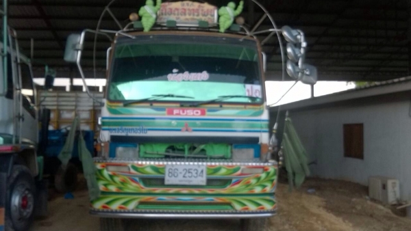 MITSUBISHI FUSO TURBO FN 527 S