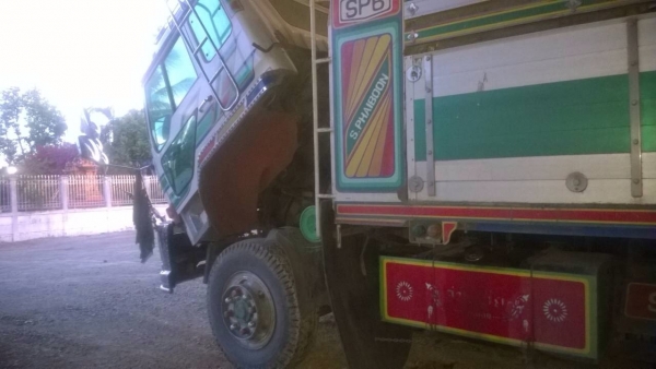 MITSUBISHI FUSO TURBO FN 527 S