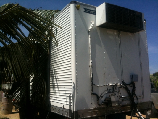 ขายตู้ห้องเย็นเก่าญี่ปุ่นครับ สภาพดี เครื่องทำความเย็นใช้ได้ครับ