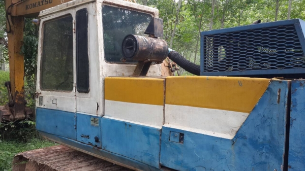 ใช้ไปเรื่อยๆ กว่าจะขายได้ไม่ต้องซ่อมkomatsu 200-3 เครื่องฟิตมาใหม่ยังไม่ใช้งานเลย ช่วงล่างเต็ม ช่วงล่างเต็ม เอวมีขยับนิดหน่อย ใช้ไปเรื่อยๆ กว่าจะขายได้ไม่ต้องซ่อมkomatsu 200-3 เครื่องฟิตมาใหม่ยังไม่ใช้งานเลย ช่วงล่างเต็ม ช่วงล่างเต็ม เอวมีขยับนิดหน่อย