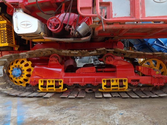 ขายรถเกี่ยวนวดข้าวศักดิ์พัฒนา รุ่น KM-48