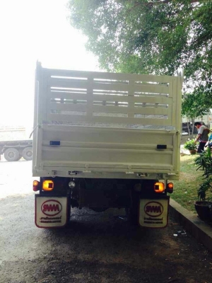 รถฮีโน่ 6 ล้อดั้ม 175 แรงม้า ปี 55   ( รถวิ่ง 4x,xxx กม. )  สนใจติดต่อ 081 - 6079515