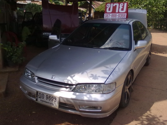 (มัดจำแล้วครับจากผู้ใจดี ธาตุพนม) ขาย Honda Accord 2.2 โฉมท้ายก้อนเดียวหล่อๆเลยครับ