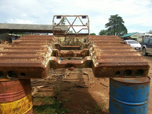 ต้องการขายท้ายเป็ดเหล็กบีม