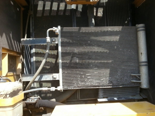 ต้องการขายKOMATSU-200-8 ต้องการขายKOMATSU-200-8