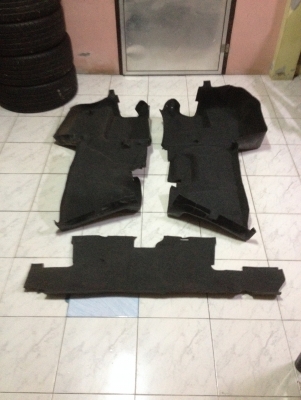 ขาย กุ ท้ายรถe30 จำนวน3ชิ้น ราคา1300บาท โทร0924462525โส กทม