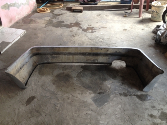 ขายกันชนหลัง e30 ตัวM ราคา1300บาท โทร0924462525โส กทม ขายกันชนหลัง e30 ตัวM ราคา1300บาท โทร0924462525โส กทม