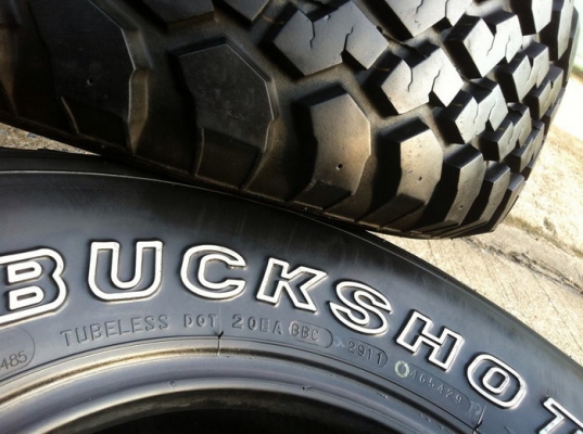 ขายยาง Mud Maxxis MT754 BuckShot ขนาด 265 75 r16 ปี11