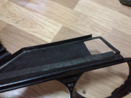 ขายกระจังหน้า e30แท้ 1คู่ ราคา900บาท โทร0924462525โส กทม ขายกระจังหน้า e30แท้ 1คู่ ราคา900บาท โทร0924462525โส กทม