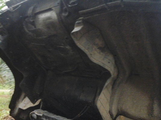 6ล้อท้ายลาดTOYOTA BU12 เครื่อง100แรง ....รถสวยมาก....วางหัวนอกของอีซูซุ..