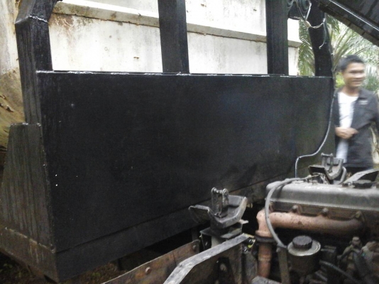 6ล้อท้ายลาดTOYOTA BU12 เครื่อง100แรง ....รถสวยมาก....วางหัวนอกของอีซูซุ..