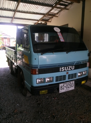 ขาย isuzu nkr