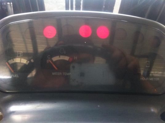 ขายด่วนน!! TCM รุ่น T6 FD25 เสาเข้าตู้ 3 เมตร เกียร์ Auto