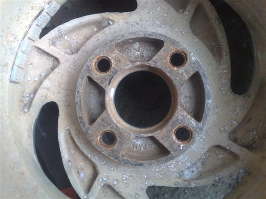 ล้อ MAG ลายใบพัดลม ขอบ 13 4 วง