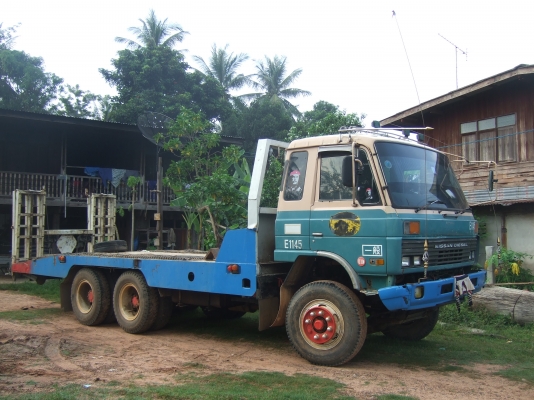 ขายด่วน  เทเลอร์รถเกี่ยวข้าว - แบคโฮ