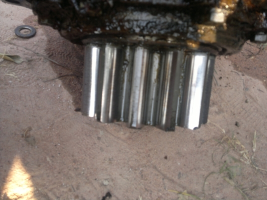 ขายด่วน  มอเตอร์สวิง HITACHI EX 200-2-3