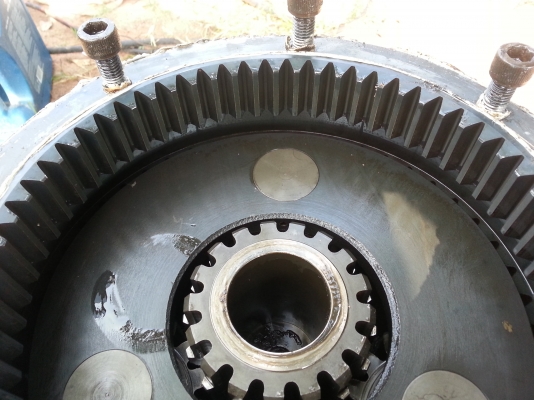 ขายด่วน  มอเตอร์สวิง HITACHI EX 200-2-3