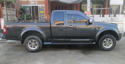 (ขายแล้ว) ISUZU D-MAX CAB 4WD 3.0 LS ปี 2003 M/T สีดำ/สภาพรถสวยมากวิ่งน้อย