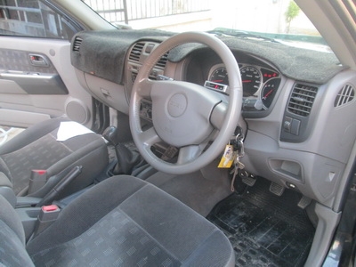 (ขายแล้ว) ISUZU D-MAX CAB 4WD 3.0 LS ปี 2003 M/T สีดำ/สภาพรถสวยมากวิ่งน้อย