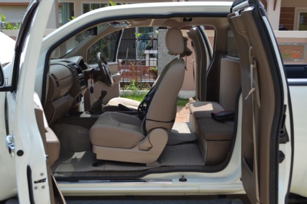 ขายนิสสัน นาวาร่า คาริเบอร์ ปี10 สภาพสวย รถมือเดียว ขายนิสสัน นาวาร่า คาริเบอร์ ปี10 สภาพสวย รถมือเดียว