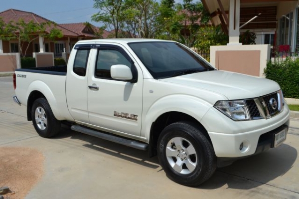 ขายนิสสัน นาวาร่า คาริเบอร์ ปี10 สภาพสวย รถมือเดียว