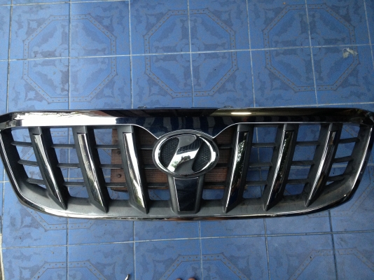 กระจังหน้า PRADO