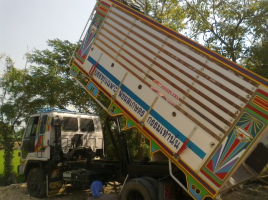 ขาย6ล้อ ISUZU ROCKY FRR 12F195แรงม้า ดั้มเกษตรปีเนียมสวยๆ ขาย6ล้อ ISUZU ROCKY FRR 12F195แรงม้า ดั้มเกษตรปีเนียมสวยๆ