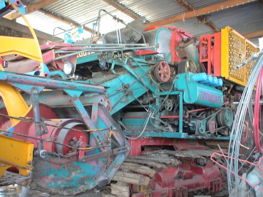 ขายด่วนรถเกี่ยวข้าว ศักดิ์พัฒนา BIG37