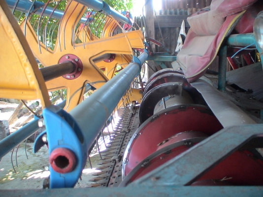 ขายด่วนรถเกี่ยวข้าว ศักดิ์พัฒนา BIG37