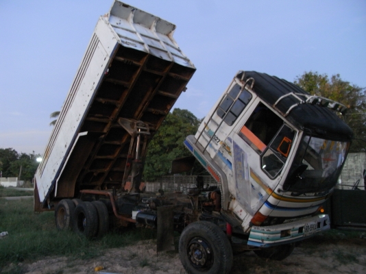 ขายดั้มสิบล้อสองเพลาเทอร์โบ