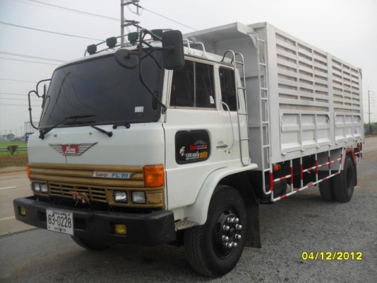 รถรุ่นฮีโน่ F17 เครื่องเดิมๆEH 700 168 แรงม้า กระบะดั้มยาว 5.60 ดั้มข้าว รถเครื่องดีมาก เกียดี ขับดี ยาง900-20 รถผมเองใช้งานอยู่ทุกวัน รถสภาพพร้อมใช้ เอกสารพร้อมโอน ราคาต่อรองได้ ครับ ขาย 760000 บาท โทร 0821759501 ฟ่าง ชัยนาท