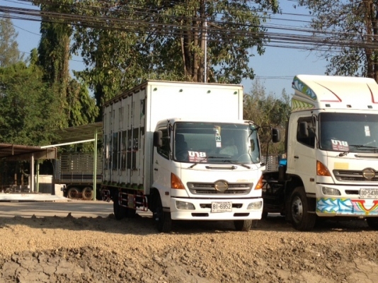 Hino Mega FC4J 175hp ตู้บรรทุก10 บานเปิดหมดไม่มีเสากลาง