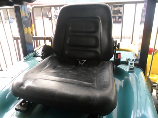 ขายด่วนFORKLIFT-KOMATSU:FD25-12กระดกได้ราคาต่อรองได้รับประกัน6เดือนลดได้เต็มที่