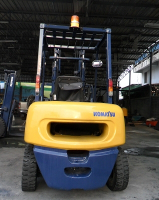 ขายด่วนFORKLIFT-KOMATSU:FD25-12กระดกได้ราคาต่อรองได้รับประกัน6เดือนลดได้เต็มที่