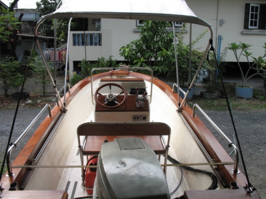 ----- เรือ 14 ฟุต ------- ขับพวงมาลัย ----- เรือ 14 ฟุต ------- ขับพวงมาลัย