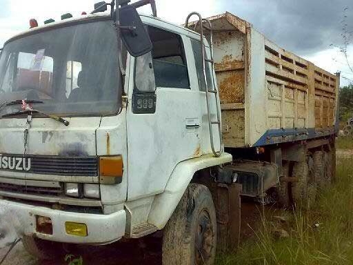 รถอิซูซุ 10 ล้อดั๊ม FXZ 13 เปลื่ยนเครื่อง 230 แรงม้า ( ขายแม่ลูก ) สนใจติดต่อ 081 - 6079515 รถอิซูซุ 10 ล้อดั๊ม FXZ 13 เปลื่ยนเครื่อง 230 แรงม้า ( ขายแม่ลูก ) สนใจติดต่อ 081 - 6079515