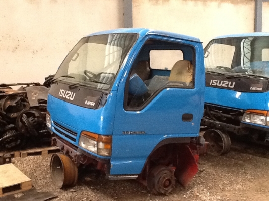 หัวอีซูซุการตูนพร้อมเครื่องเกียรสวยๆ