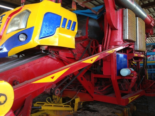 ขายเดี่ยวทรนง ปี52 (ไม่มีปะ ไม่มีดาม) รถสวยมาก สนใจโทร 0818175679