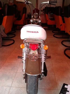 ขายชาลี