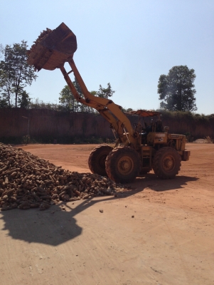 ต้องการขาย KOMATSU JH30 สภาพพร้อมใช้งาน ต่อแขนแล้ว ต่อรองราคาได้ สนใจโทรเลย 088-280-8167แอน