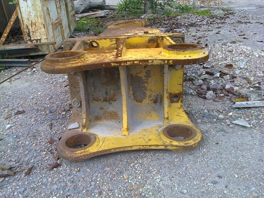 ขายหัวกระแทกPHINOสำหรับรถแบคโฮใหญ่ ของดีมาก ชื้อมาไม่ได้ใช้