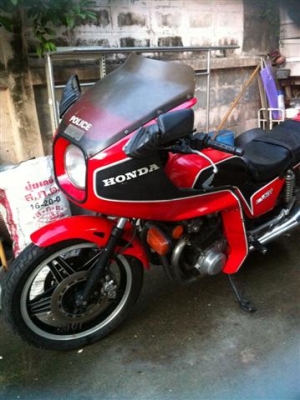 ขายไม่ได้ใช้ ทะเบียนโอน CB750 F ขาย90000 ด่วน ขายไม่ได้ใช้ ทะเบียนโอน CB750 F ขาย90000 ด่วน