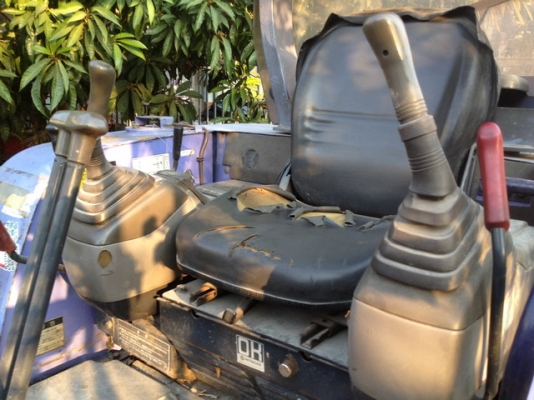 ฮิตาชิ เก่านอกสภาพดีพร้อมใช้งาน แทคเหล็กใหม่