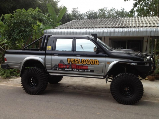 ขาย Strada Grandis 4 ประตู 2001 วางคาน VX 70 diff lock หน้า , หลัง