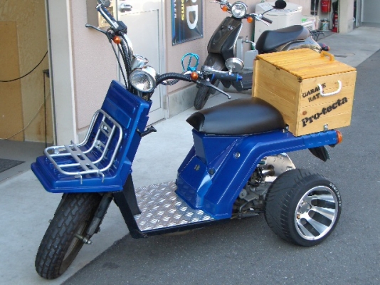 ป๊อบสามล้อ GYRO X แต่งแฮนด์บาร์ มิเนียม ดิสก์หน้า สีแหล่มๆ ป๊อบสามล้อ GYRO X แต่งแฮนด์บาร์ มิเนียม ดิสก์หน้า สีแหล่มๆ