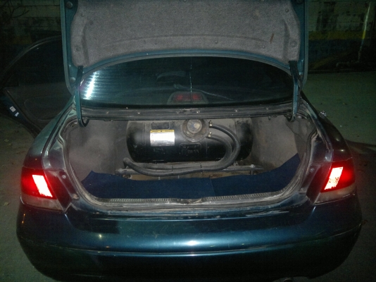 CRONOS 4ประตู เครื่อง2.0 พร้อมแก๊ส ขายตัดราคา Net ครับ CRONOS 4ประตู เครื่อง2.0 พร้อมแก๊ส ขายตัดราคา Net ครับ