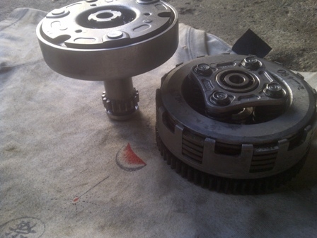 ขาย อะไหล่ในเครื่องเวฟ 100 ท่อ 125 โช๊คแก๊ส ถูกๆ ชมก่อนๆ